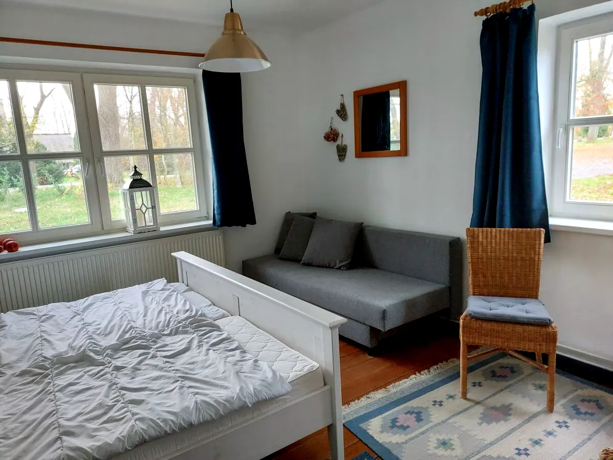Schlafzimmer 1