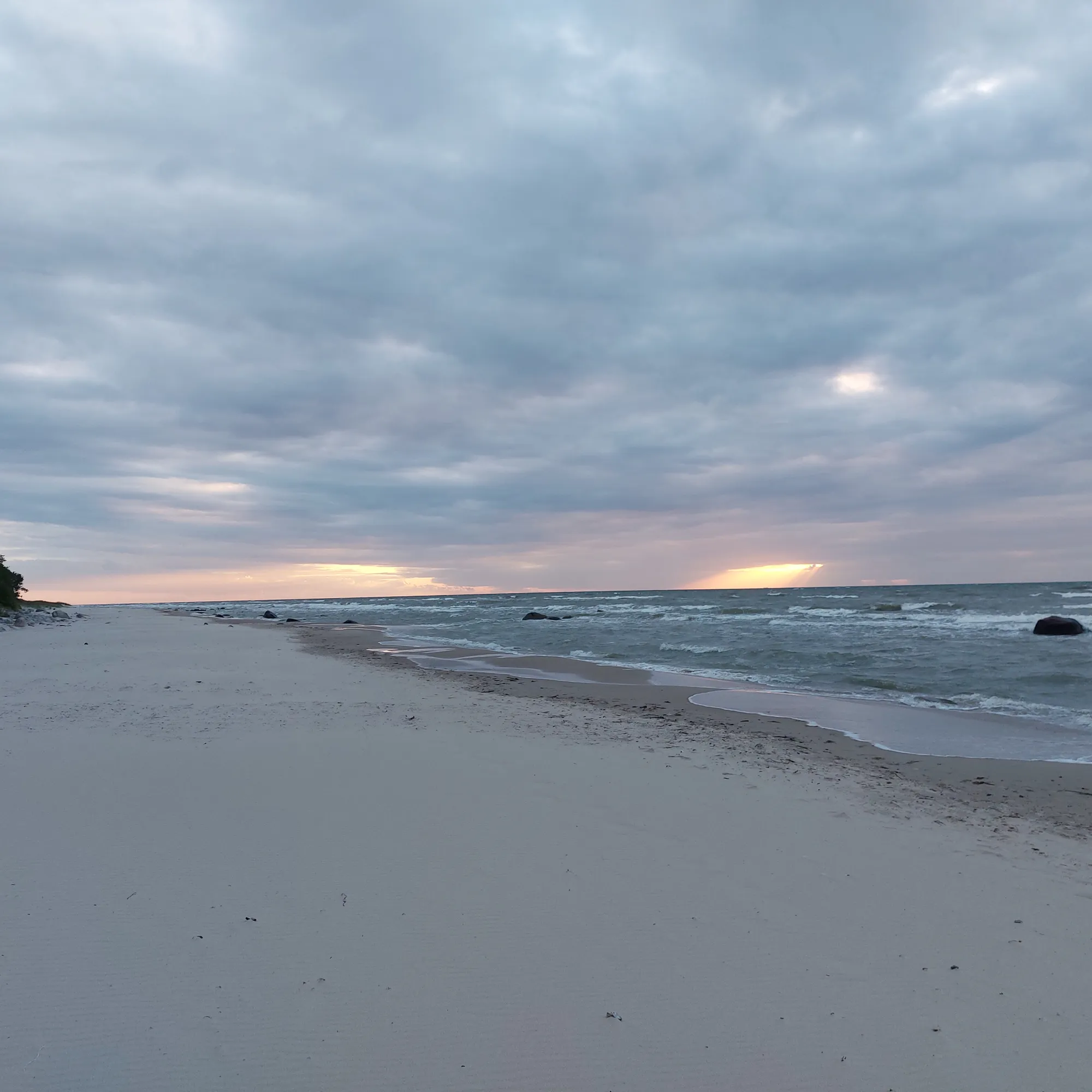 Strand an der Nordküste Rügens